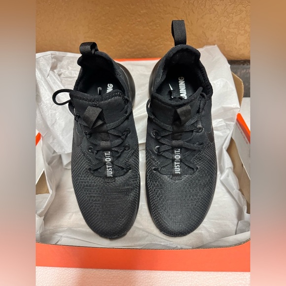 Nike Women's Wmns Free TR 8 - Picture 12 of 16